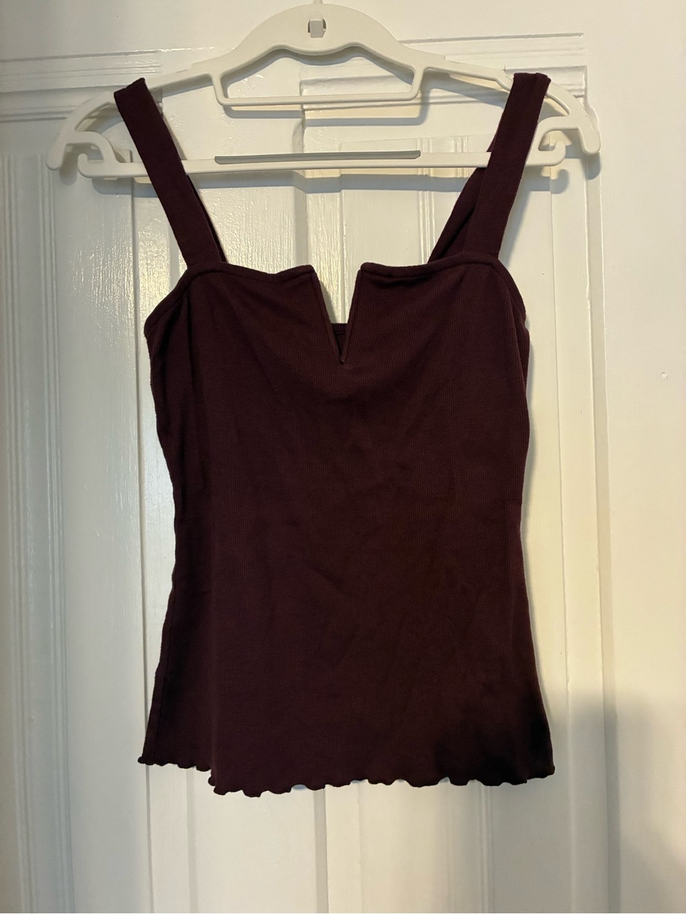 Aeropostale Ribbed Square-Notch Tank Top in Burgundy